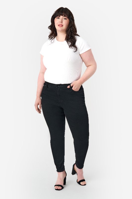Body Shapers at Seven7 Jeans